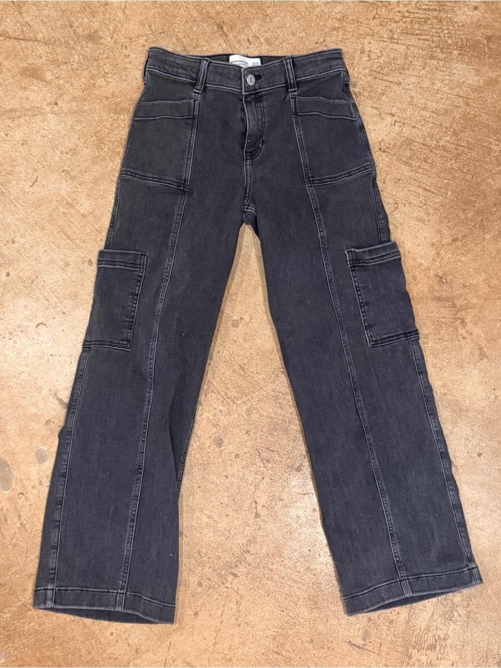 Abercrombie Kids High Rise wide leg cargo black jeans 13/14 regular